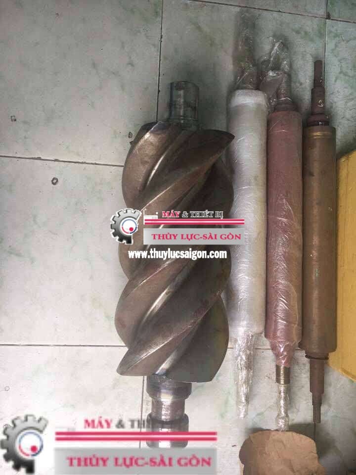 SỬA CHỮA MÁY NÉN KHÍ TRỤC VÍT 1 xi mạ crom cứng Tr%E1%BB%A5c v%C3%ADt m%C3%A1y n%C3%A9n kh%C3%AD - thủy lực sài gòn