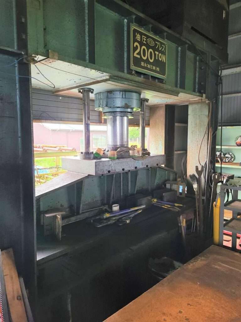 Thông số lực kéo đẩy của ben thủy lực 1 May ep Thuy luc Khung H dai