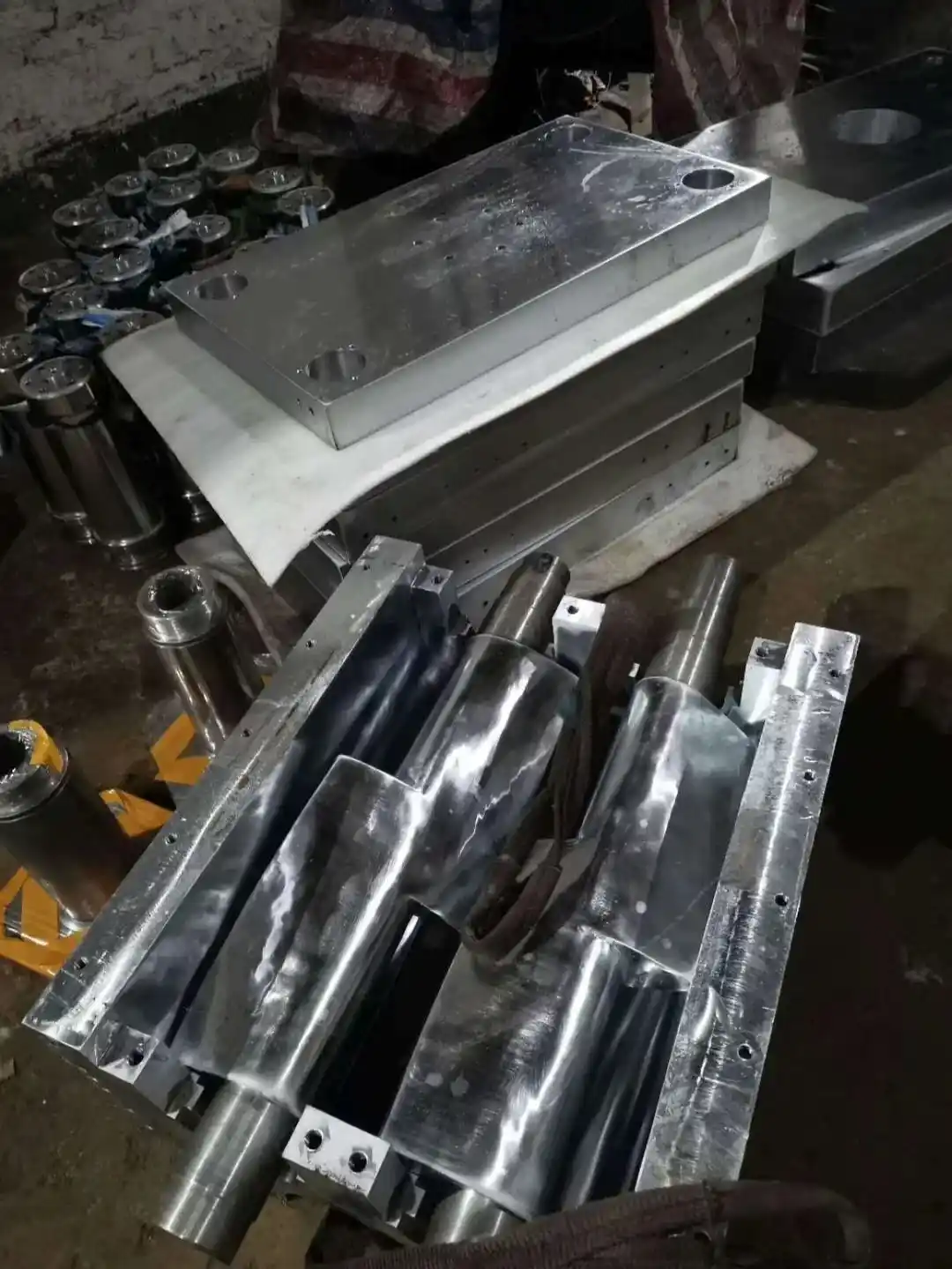 Hình ảnh các dòng sản phẩm được xi mạ crom cứng tại Xưởng Cơ khí thủy lực sài gòn