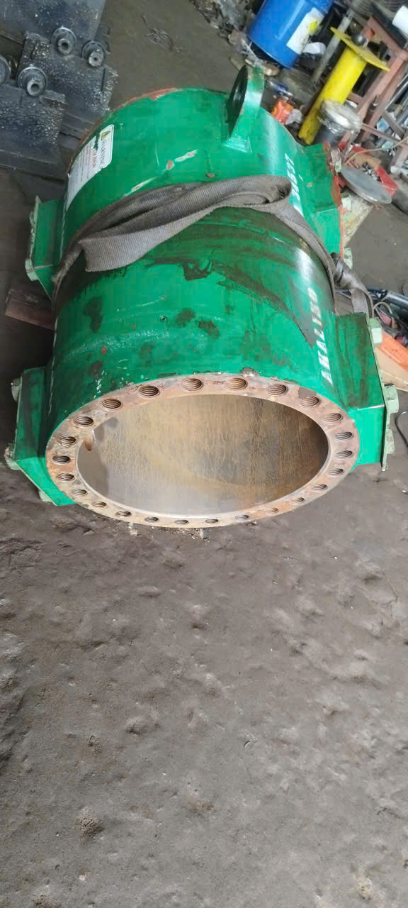 Xả bỏ lớp mạ crom cứng nòng xi lanh thủy lực
